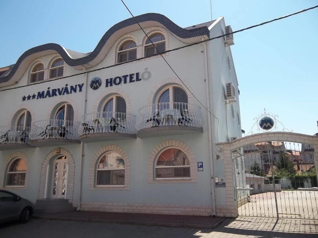 Marvany Panzio Hajduszoboszlo Exterior photo